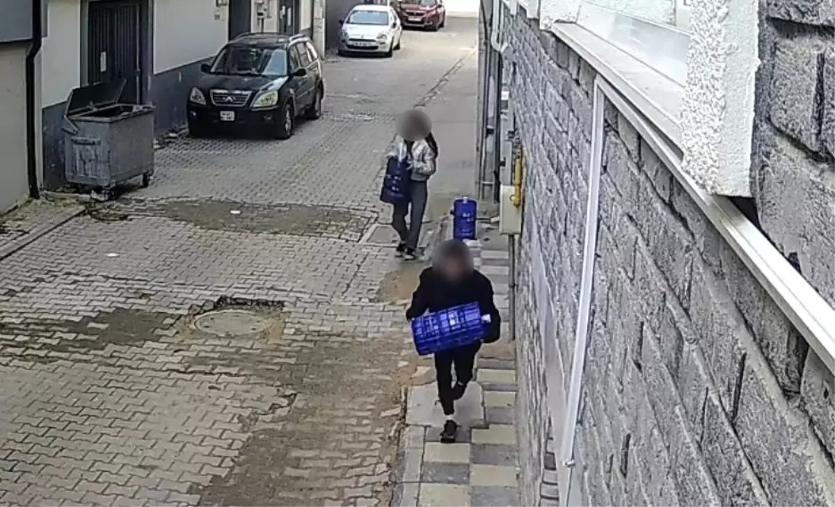 Eskişehir’in Sütlüce Mahallesi Bilgesu Sokak’ta, geçtiğimiz günlerde ilginç bir hırsızlık