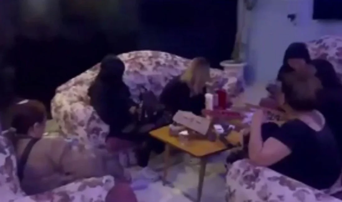 Hatay'ın Dörtyol ilçesinde bir masaj salonuna düzenlenen fuhuş operasyonunda suça