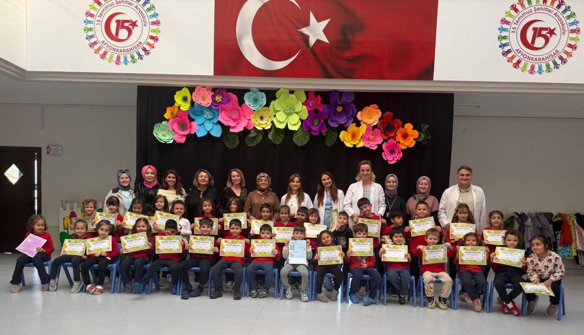 Afyonkarahisar Sağlık Bilimleri Üniversitesi (AFSÜ) personeli, 15 Temmuz Şehitler Anaokulunda