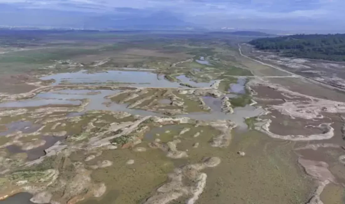 İzmir’de devam eden şiddetli kuraklık ve yetersiz yağışlar nedeniyle kentin