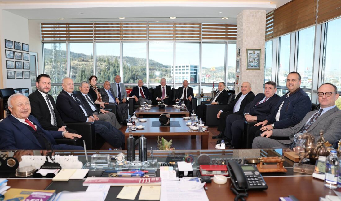 Petrol Ürünleri İşverenler Sendikası (PUİS) Genel Başkanı İmran Okumuş ve