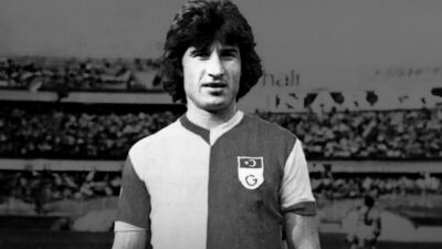 ESKİ milli futbolcu ve spor yazarı Gökmen Özdenak, tedavi gördüğü