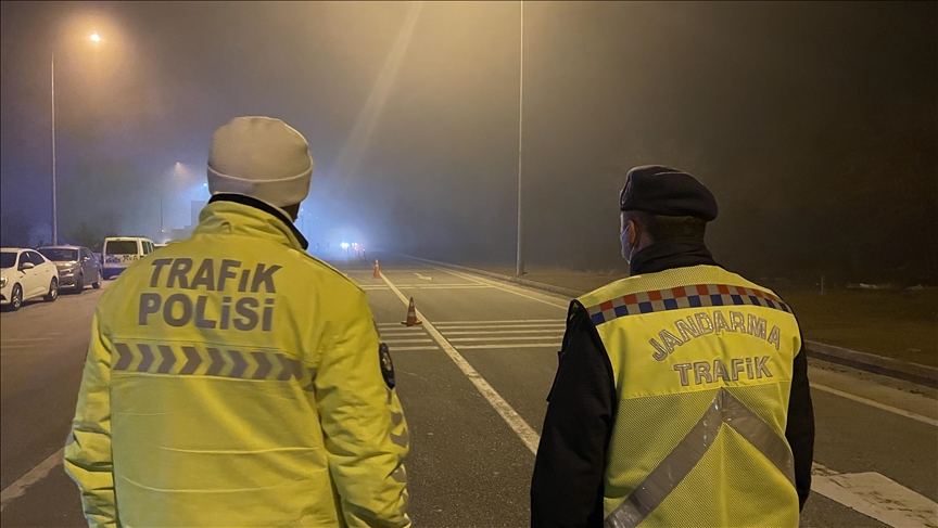 İçişleri Bakanı Ali Yerlikaya, yılbaşı tedbirleri kapsamında, Emniyet Genel Müdürlüğü,