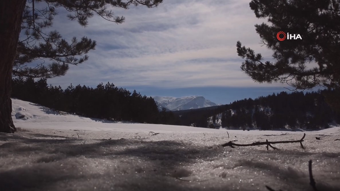 Afyonkarahisar'da yaşanan kar yağışının ardında Türkiye'nin en önemli tabiat parklarından