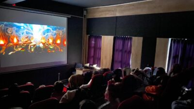 Sinema salonlarında bu hafta 9 film vizyona girdi.