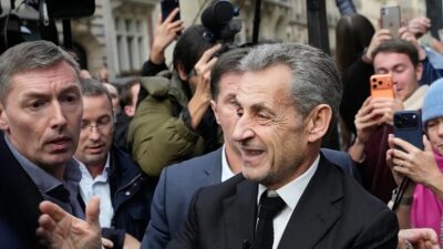 Fransa’nın eski Cumhurbaşkanı Nicolas Sarkozy, “Bir Mahkumun Günlüğü” adlı kitabı