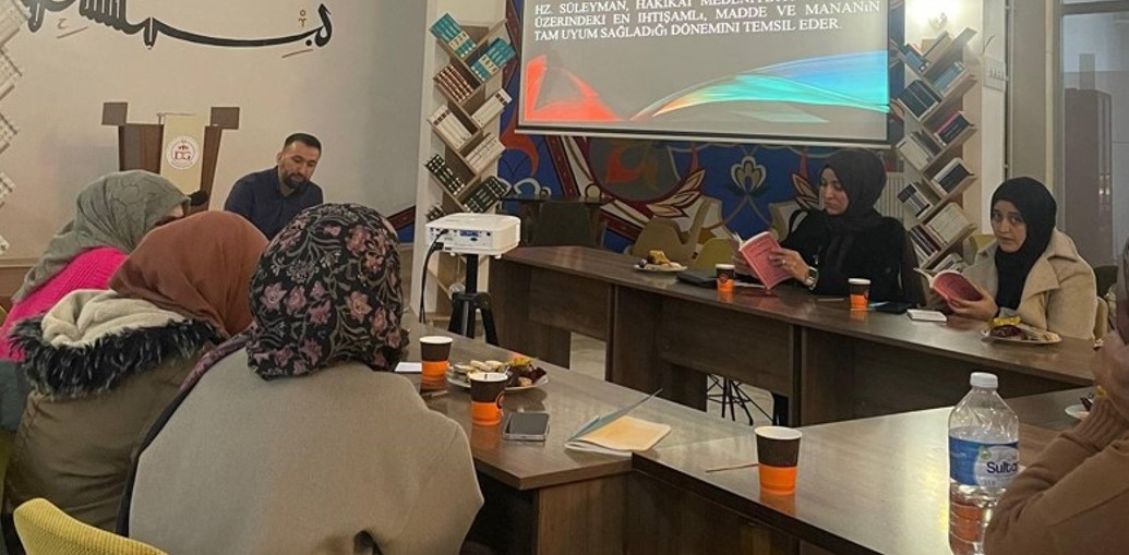 Afyonkarahisar Diyanet Gençlik Merkezi’nde Müslüman Kimliği İnşa Etme Üzerine: Sezai