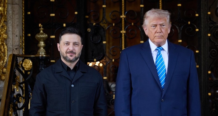 ABD Başkanı Donald Trump, Ukrayna Devlet Başkanı Volodimir Zelenskiy ile