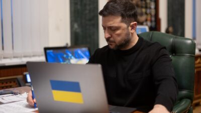 Ukrayna Devlet Başkanı Vladimir Zelenskiy, "Bugün Moskova'dan, gelecek yılın savaş