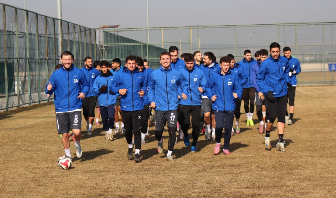 Nesine 3. Lig 4. Grup’ta mücadele eden Afyonspor, çetin hava