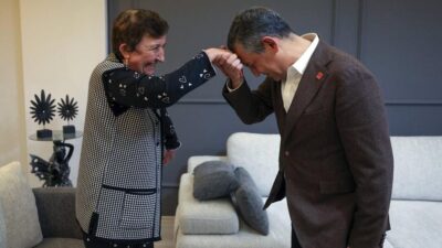 CHP Genel Başkanı Özgür Özel, ameliyat olan Afyonkarahisar Belediye Başkanı