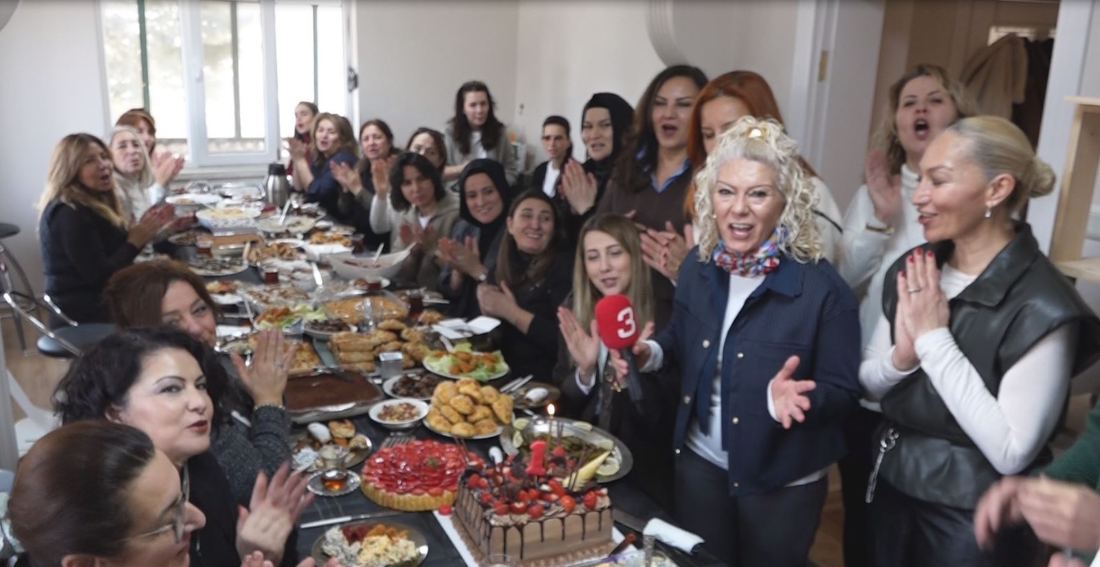 Gül Anneler Derneği, kız çocuklarının eğitimine katkı sağlama hedefiyle hayata