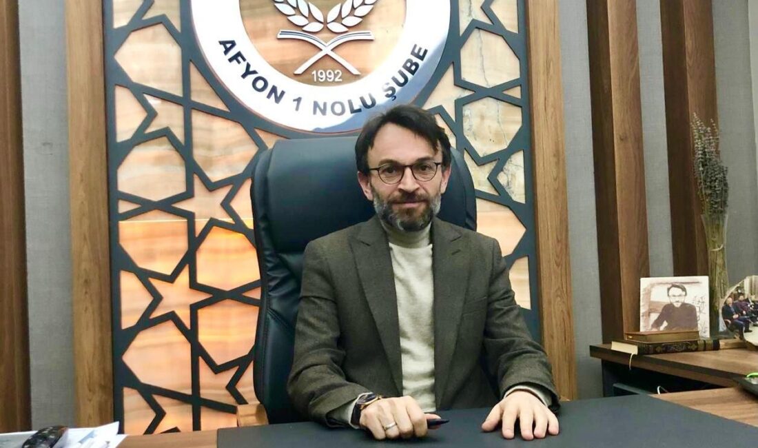 Eğitim-Bir-Sen Afyonkarahisar 1 No’lu Şube Başkanı Mustafa Arslan, eğitim çalışanlarını