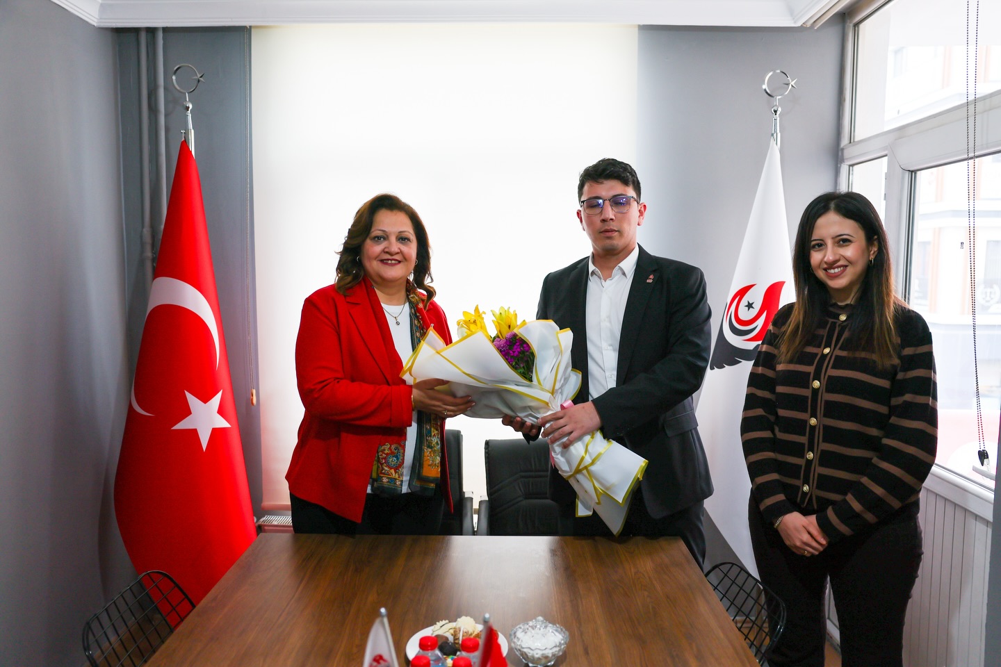 Afyonkarahisar Belediye Başkanı Burcu Köksal, Zafer Partisi Afyonkarahisar İl Başkanı