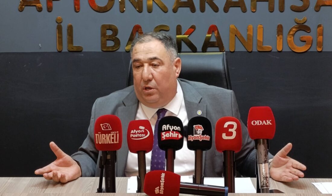 İYİ Parti Afyonkarahisar İl Başkanı Muhammet Mısırlıoğlu, Afyonkarahisar PTT Başmüdürlüğü’nün