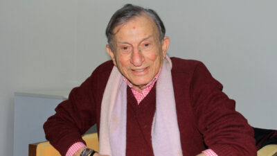 Türk tiyatrosuna oyuncu, yönetmen, yazar ve eğitmen olarak damga vuran