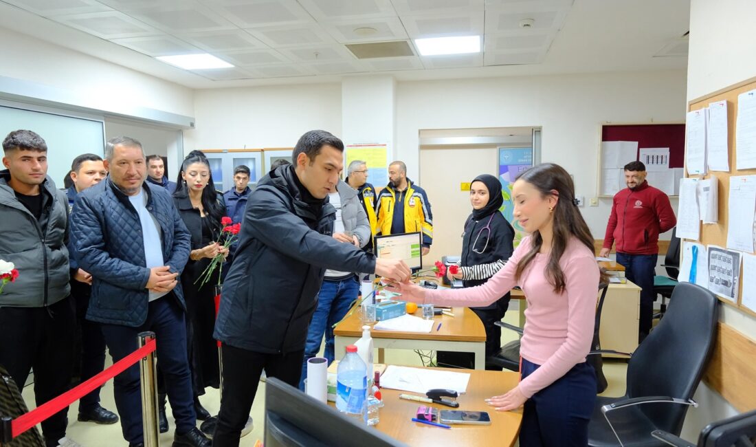 Dinar Kaymakamı Hasan Uğuz, Dinar Belediye Başkanı Veysel Topçu, İlçe