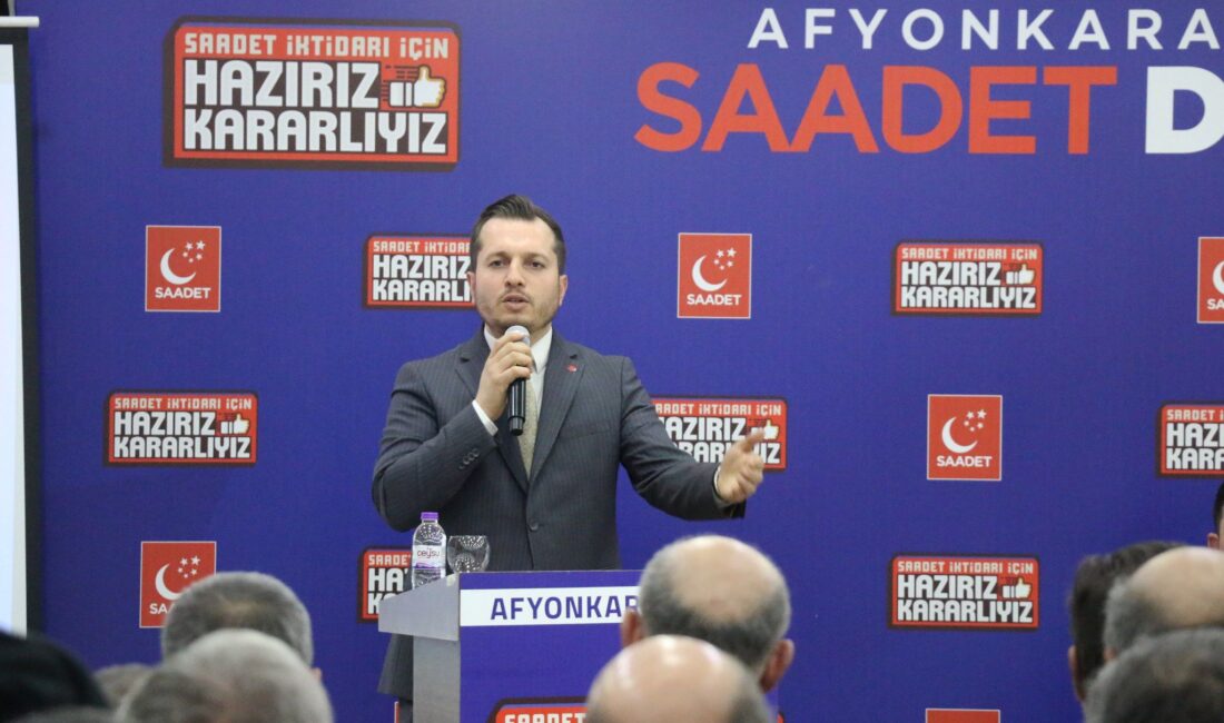 Saadet Partisi Afyonkarahisar İl Başkanı Beytullah Karataş, partisinin aylık olağan