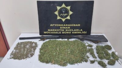Operasyonlarda toplam 325,81 gram uyuşturucu madde ile 10 ayrı pakete