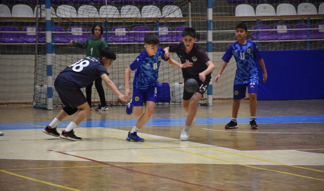 Müsabakalara 8 farklı ilden toplam 15 takım katılırken, yaklaşık 250