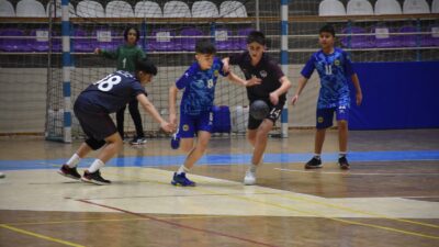 Afyonkarahisar’ın ev sahipliğinde düzenlenen Okul Sporları Hentbol Yıldızlar Grup Müsabakaları,