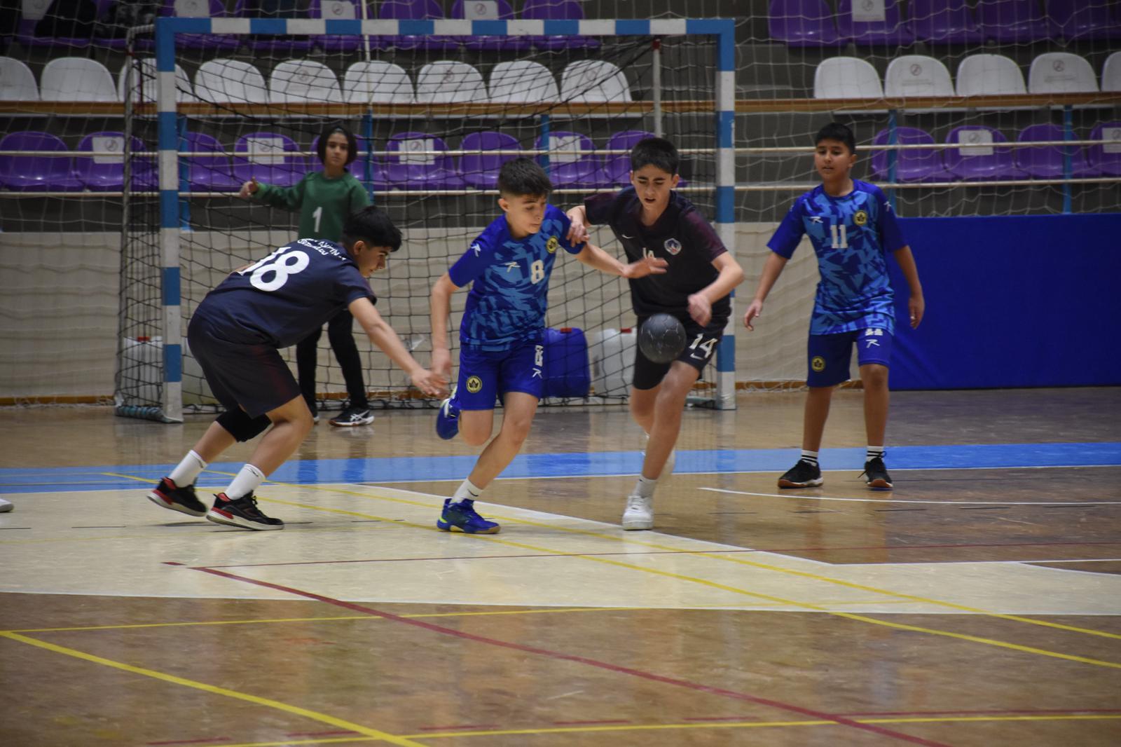 Afyonkarahisar’ın ev sahipliğinde düzenlenen Okul Sporları Hentbol Yıldızlar Grup Müsabakaları,