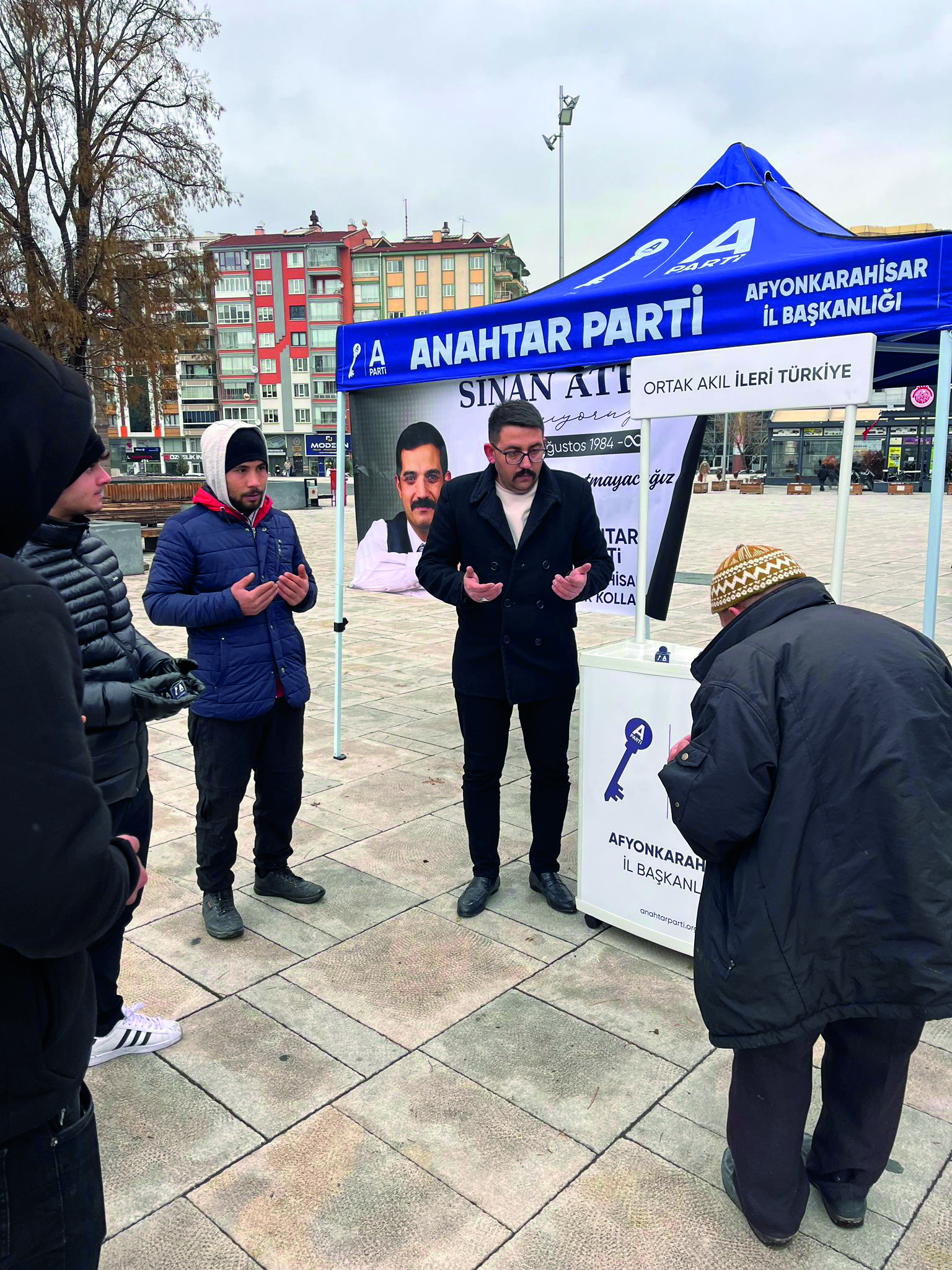 Anahtar Parti Afyonkarahisar İl Başkanlığı, suikast sonucu hayatını kaybeden Sinan