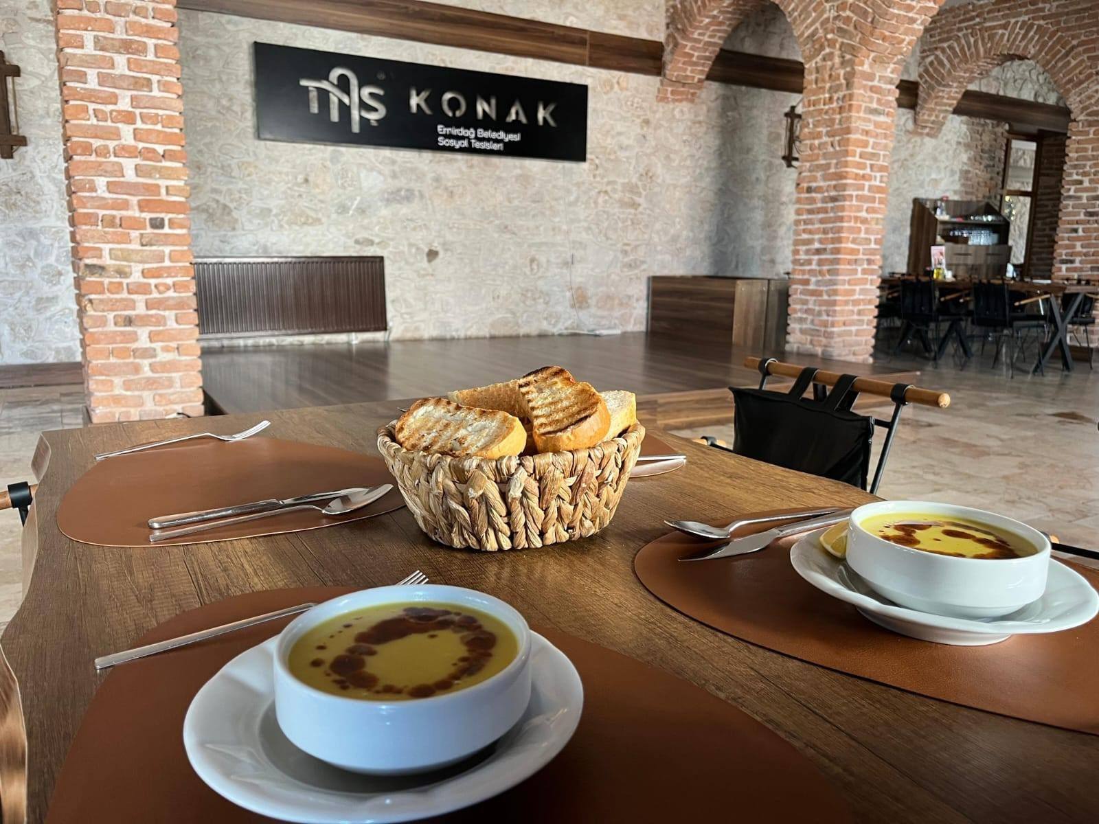 Emirdağ Belediyesi’ne bağlı Taş Konak Sosyal Tesisleri, istikrarlı fiyat politikası