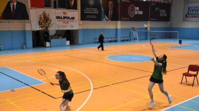 Afyonkarahisar’da Okul Sporları faaliyetleri kapsamında düzenlenen Gençler Badminton Müsabakaları, Çiğiltepe