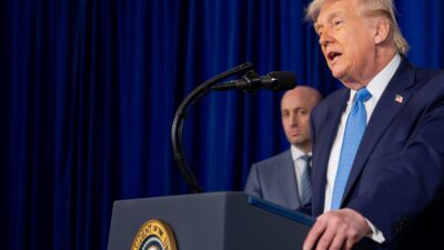 Başkent Washington DC’deki Kennedy Center’da konuşan Donald Trump, Temsilciler Meclisi