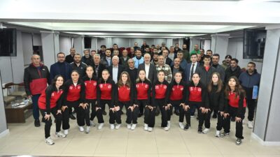 Isparta Belediye Başkanı Şükrü Başdeğirmen, kentin spor altyapısını güçlendirmek ve