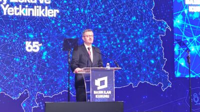 İletişim Başkanı Prof. Dr. Burhanettin Duran’dan dijitalleşme, yapay zekâ, dezenformasyon