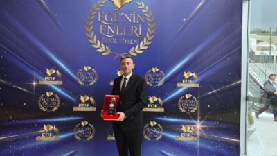 Sinanpaşa Belediye Başkanı Tolga Yıldırım, Ege Gazeteciler Federasyonu tarafından düzenlenen