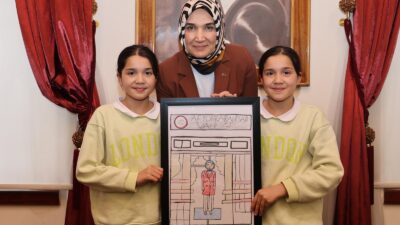 Afyonkarahisar Valisi Doç. Dr. Kübra Güran Yiğitbaşı, vatandaşlarla bir araya