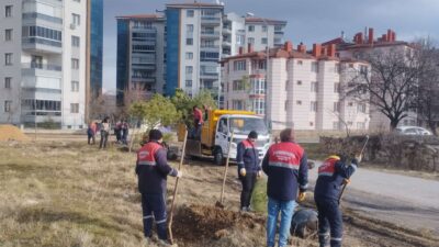 Nazmi Saatçi Mahallesi Muhtarı Hasan Sezgin, mahalle sakinlerinin taleplerine her