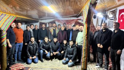 Afyonkarahisar Ülkü Ocakları İl Başkanı Mesut Çetinkaya, yönetim kurulu üyeleri