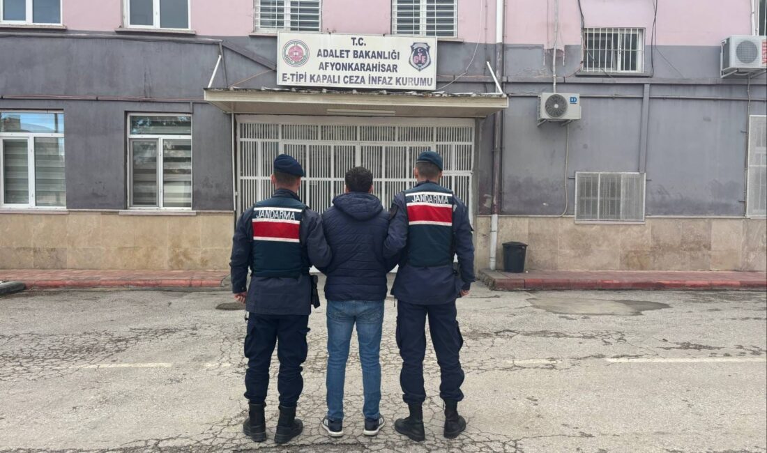 Afyonkarahisar İl Jandarma Komutanlığı ekipleri, Sandıklı ilçesinde yürüttükleri istihbari ve