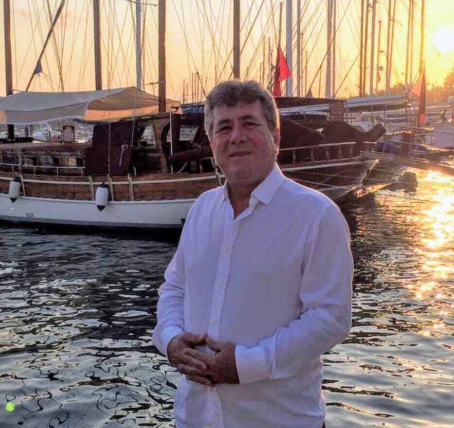 İsmail Akar yazar fotoğrafı