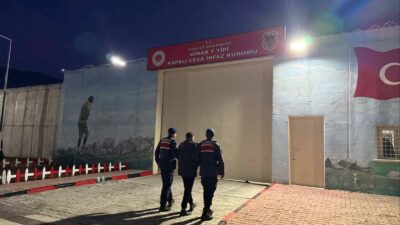 Afyonkarahisar İl Jandarma Komutanlığı, suç ve suçlularla mücadele kapsamında yürüttüğü