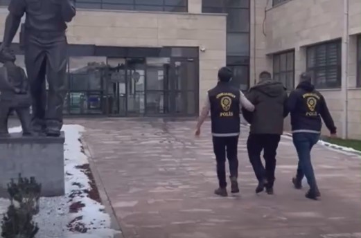 Afyonkarahisar’da Veysel Karani Mahallesi’nde bir iş yerine yönelik silahlı mala