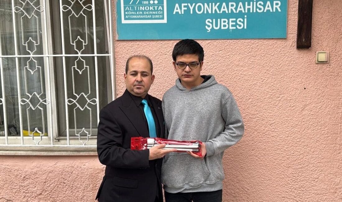 AFYONKARAHİSAR (AA) – Altınokta Körler Derneği Genel Başkan Yardımcısı Hakan