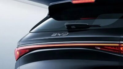 Tesla, satışlardaki üst üste ikinci düşüş ve ABD vergi indirimlerinin