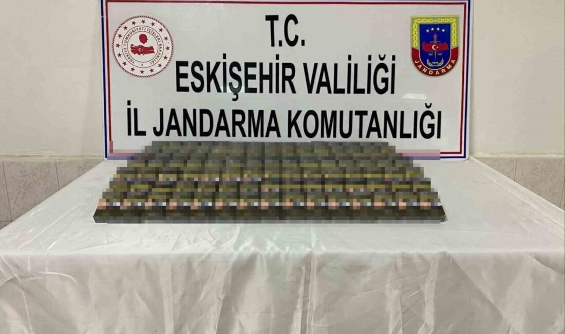 Eskişehir’de jandarma ekiplerince düzenlenen operasyonda 187 paket gümrük kaçağı sigara