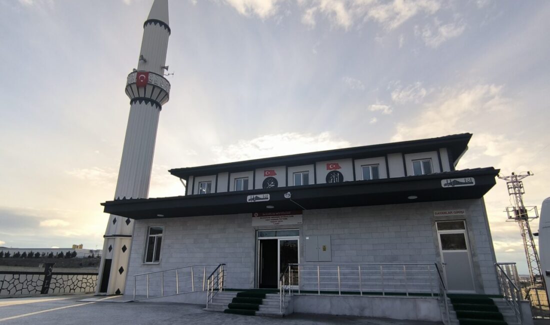 AFYONKARAHİSAR (AA) – Afyonkarahisar’ın İscehisar ilçesinde “Şehirlerin Kalbi Camilerde Buluşalım”