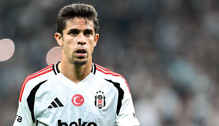 BEŞİKTAŞ, 35 yaşındaki Brezilyalı stoper Gabriel Paulista'nın transfer görüşmelerinde bulunmak