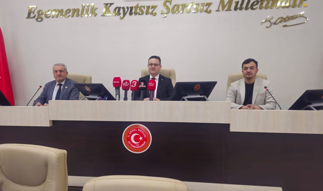 İl Genel Meclisi Toplantı Salonu’nda yapılan oturumda, gündem dışı ve
