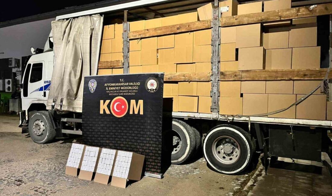 Afyonkarahisar’da şüphe üzerine durdurulan bir kamyonda 6 milyon 190 bin