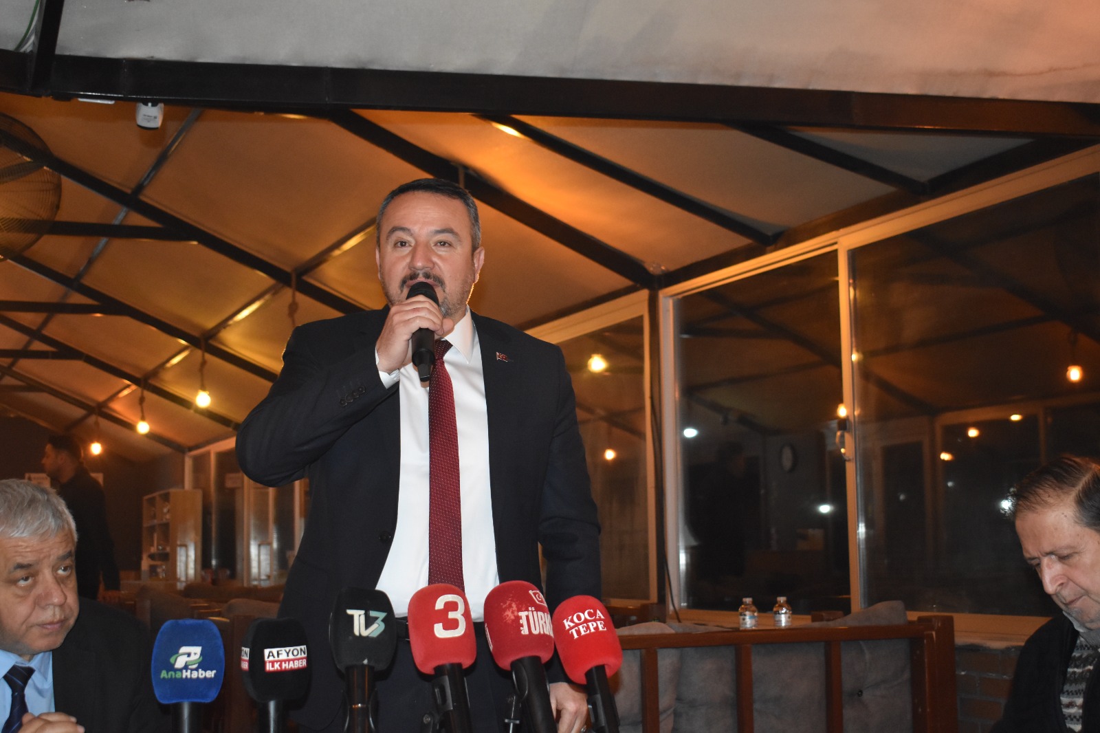 10 Ocak Çalışan Gazeteciler Günü dolayısıyla basın mensuplarıyla bir araya