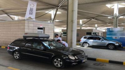 Yabancı plakalı araçlarla Türkiye’ye giriş yapan gurbetçileri ilgilendiren önemli bir