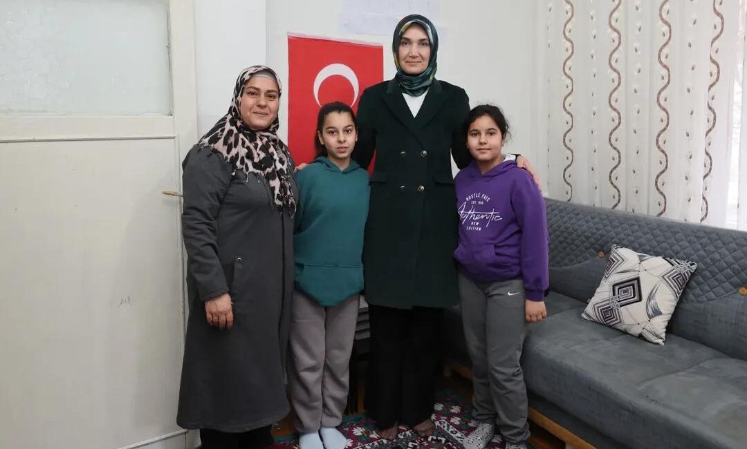 6 Şubat depremlerinin ardından Hatay’dan Afyonkarahisar’a taşınan Yapıcı ailesi, depremin